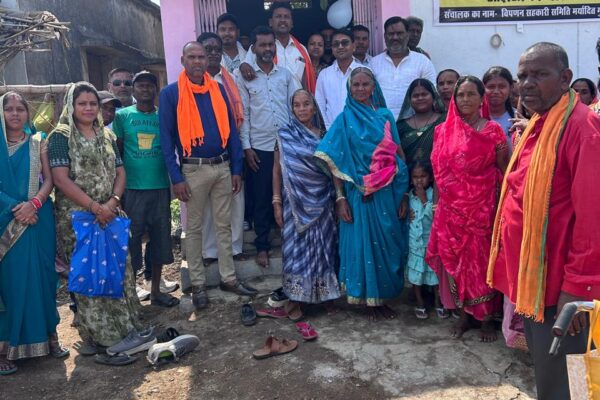 बघमरा में हुआ शासकीय उचित मूल्य की दुकान का उद्घाटन।