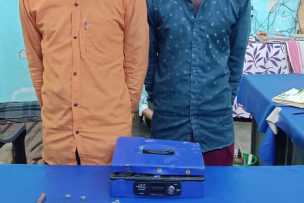 थाना डी.डी.नगर क्षेत्रांतर्गत आयोध्या नगर स्थित सूने मकान का ताला तोड़कर चोरी की घटना को अंजाम देने वाले 02 आरोपी गिरफ्तार।