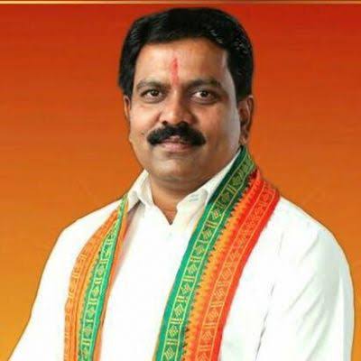 सुकमा जिले में नक्सली हमले में अतिरिक्त पुलिस अधीक्षक आकाश राव गिरपुंजे की शहादत पर उपमुख्यमंत्री विजय शर्मा ने किया शोक व्यक्त।